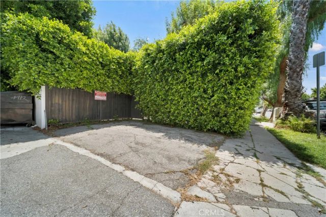 13573 Moorpark Street, Sherman Oaks, CA 91423