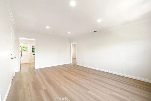 13573 Moorpark Street, Sherman Oaks, CA 91423