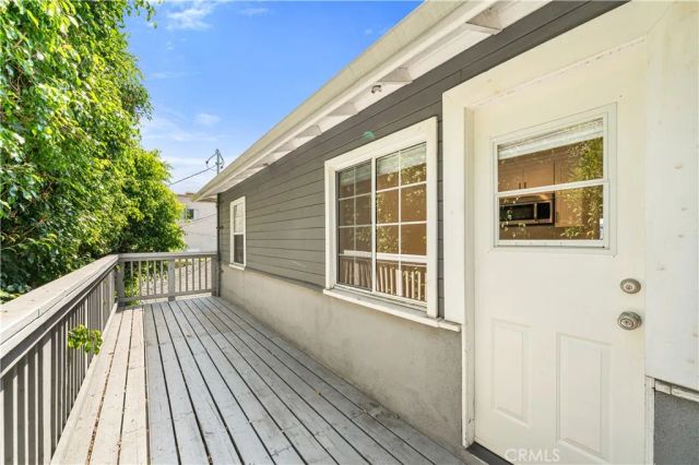 13573 Moorpark Street, Sherman Oaks, CA 91423