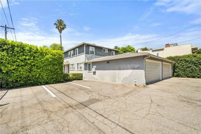 13573 Moorpark Street, Sherman Oaks, CA 91423
