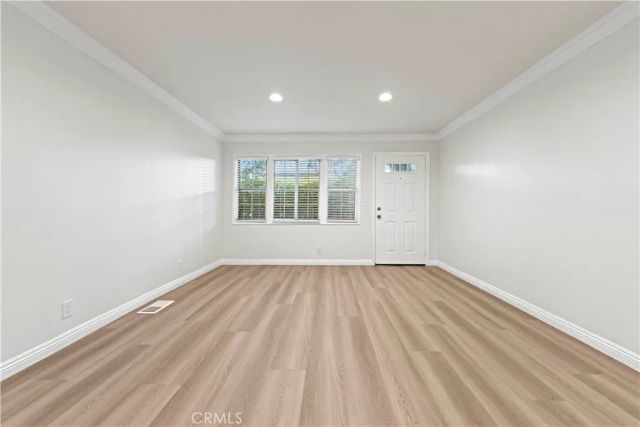 13573 Moorpark Street, Sherman Oaks, CA 91423