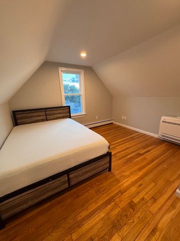 7 Pinckney Pl. 2, Somerville, MA 02145