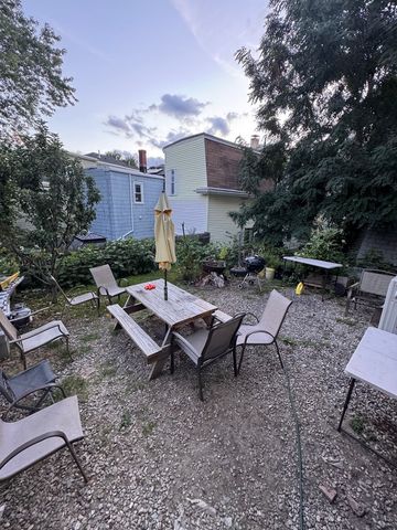 7 Pinckney Pl. 2, Somerville, MA 02145