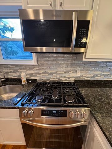 7 Pinckney Pl. 2, Somerville, MA 02145
