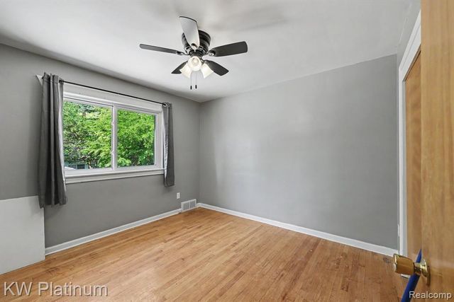 104 Crocker Blvd, Mount Clemens, MI 48043