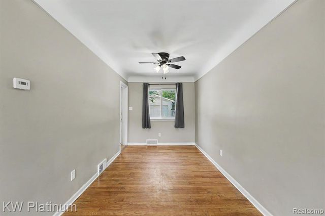 104 Crocker Blvd, Mount Clemens, MI 48043