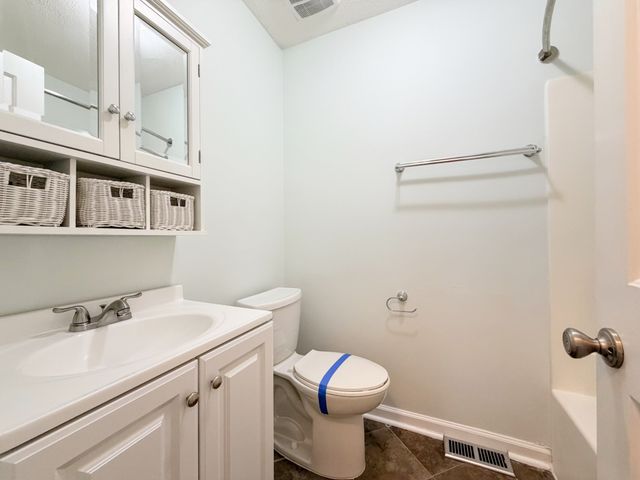 108 White Oak Ct, Hendersonville, TN 37075