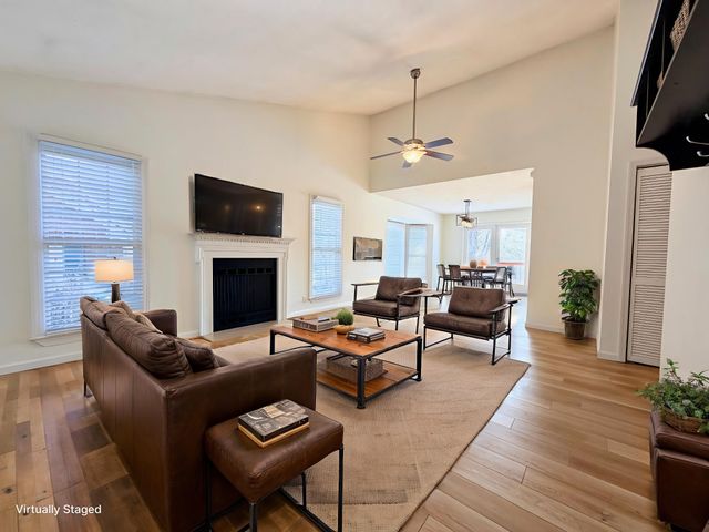 108 White Oak Ct, Hendersonville, TN 37075