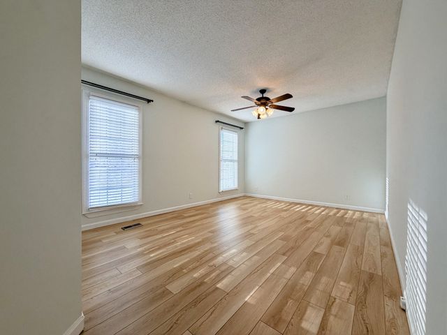 108 White Oak Ct, Hendersonville, TN 37075