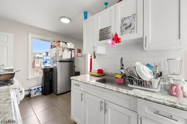 117 Valley Rd, Clifton City, NJ 07013