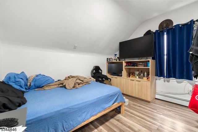 117 Valley Rd, Clifton City, NJ 07013