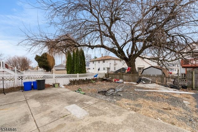 117 Valley Rd, Clifton City, NJ 07013