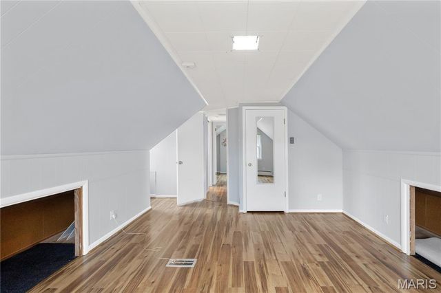 9723 Whitestone Terrace, Rock Hill, MO 63119