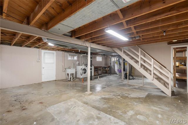 9723 Whitestone Terrace, Rock Hill, MO 63119