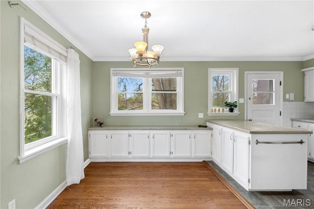 9723 Whitestone Terrace, Rock Hill, MO 63119