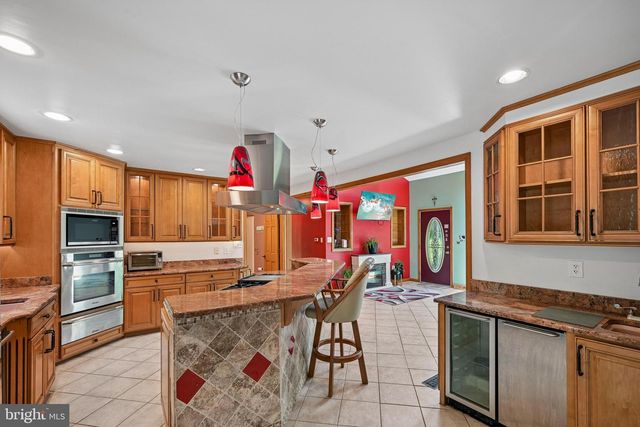 403 DOGWOOD AVE, Egg Harbor Township, NJ 08234