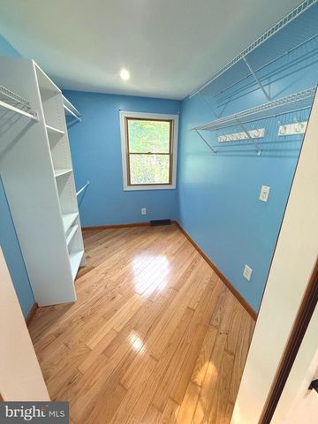 403 DOGWOOD AVE, Egg Harbor Township, NJ 08234