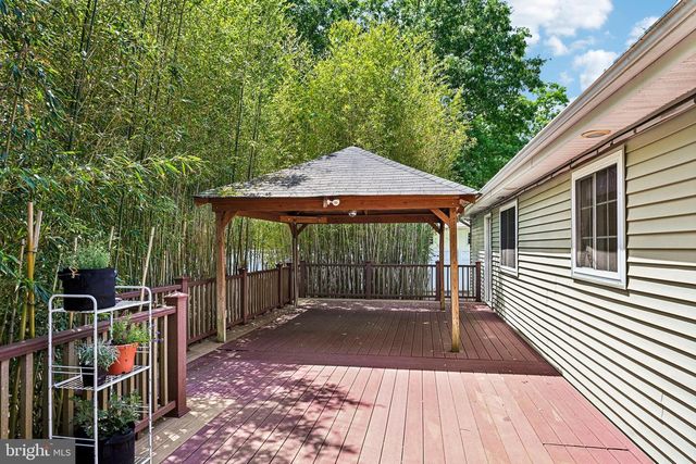 403 DOGWOOD AVE, Egg Harbor Township, NJ 08234