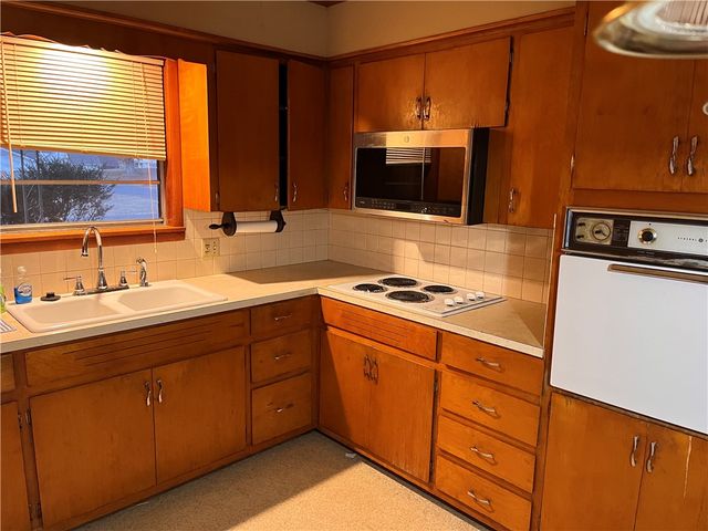 408 NE 5th Street, Atkins, AR 72823