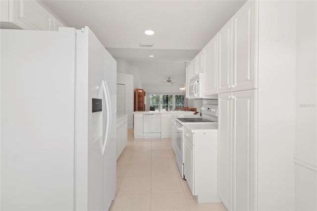 7069 STRAND CIRCLE 201, Bradenton, FL 34203