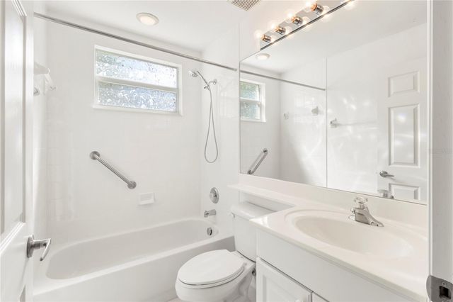 7069 STRAND CIRCLE 201, Bradenton, FL 34203