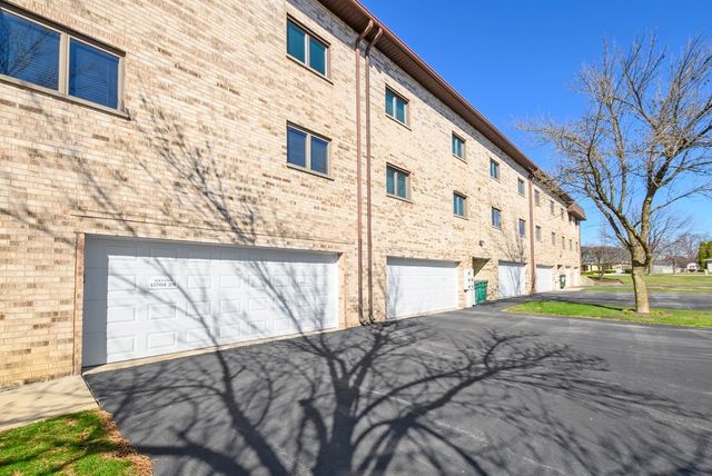 15704 Deerfield Court 2N, Orland Park, IL 60462