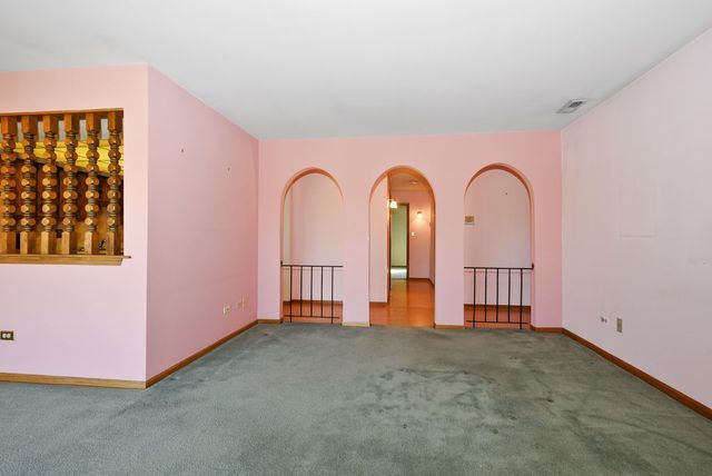 15704 Deerfield Court 2N, Orland Park, IL 60462