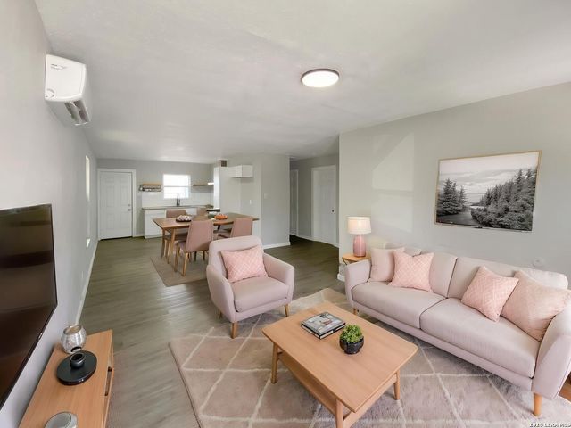 5423 Indian Desert, San Antonio, TX 78242