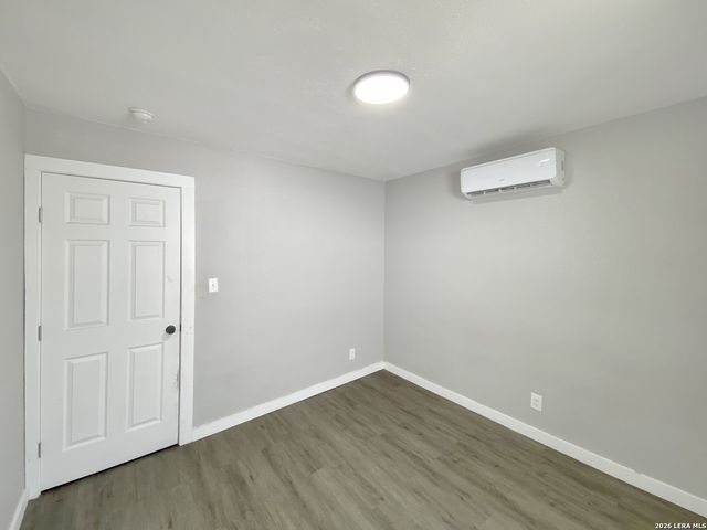 5423 Indian Desert, San Antonio, TX 78242