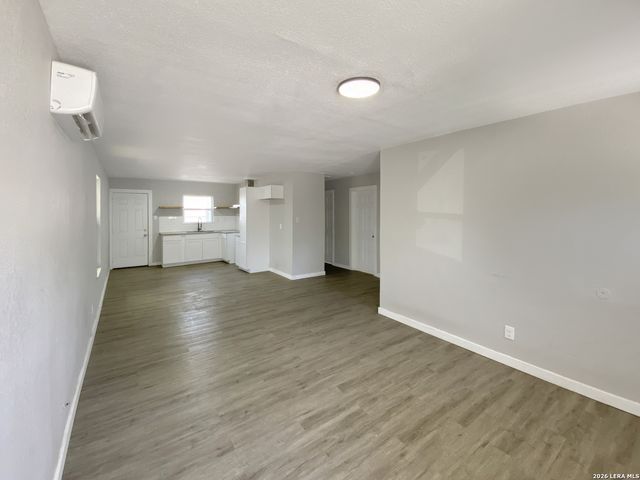 5423 Indian Desert, San Antonio, TX 78242