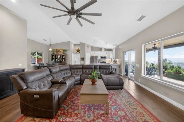 2914 Vista Del Rio, Fallbrook, CA 92028