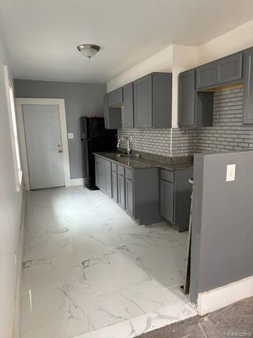 1561 W Grand Boulevard, Detroit, MI 48208