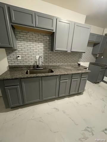 1561 W Grand Boulevard, Detroit, MI 48208