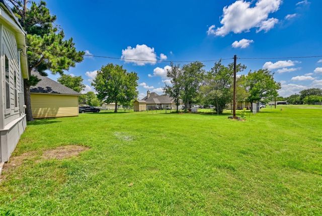 709 S Polk ST, Giddings, TX 78942