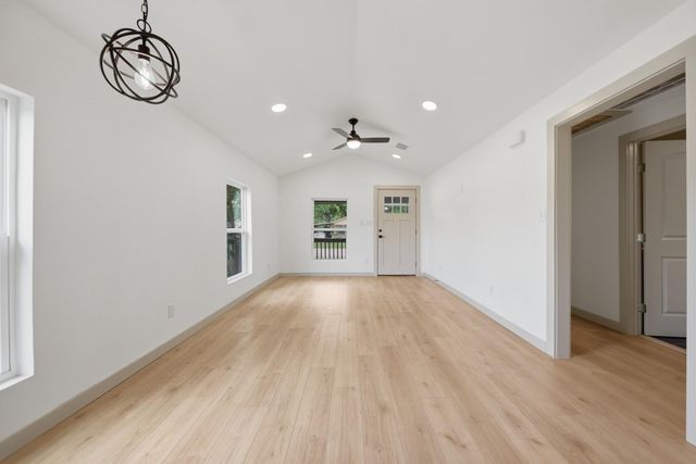 709 S Polk ST, Giddings, TX 78942