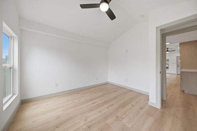 709 S Polk ST, Giddings, TX 78942