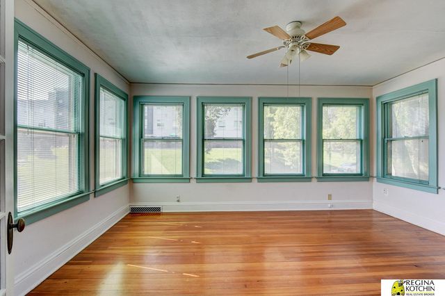 1004 Glenwood Ave Apt 3, Omaha, NE 68131