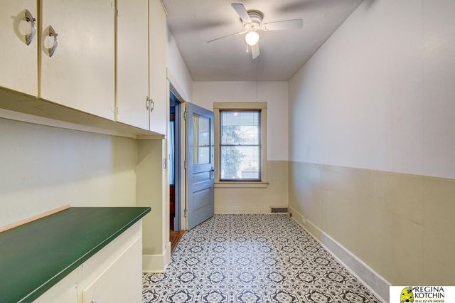 1004 Glenwood Ave Apt 3, Omaha, NE 68131