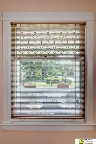 1004 Glenwood Ave Apt 3, Omaha, NE 68131