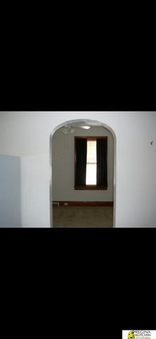 1004 Glenwood Ave Apt 3, Omaha, NE 68131