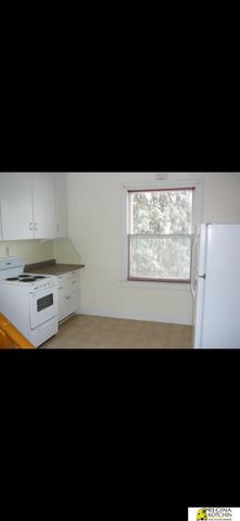 1004 Glenwood Ave Apt 3, Omaha, NE 68131