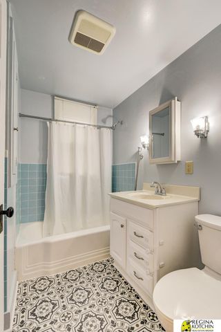 1004 Glenwood Ave Apt 3, Omaha, NE 68131