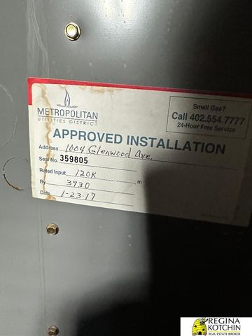 1004 Glenwood Ave Apt 3, Omaha, NE 68131