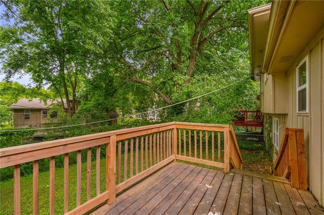 9302 W 83rd Street, Overland Park, KS 66204