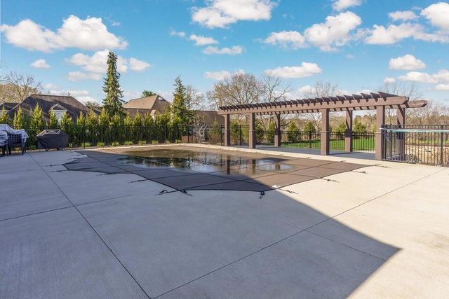 6171 Water Bank Street, Dublin, OH 43017