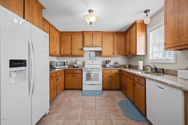 262 River Birch Run, Coats, NC 27521