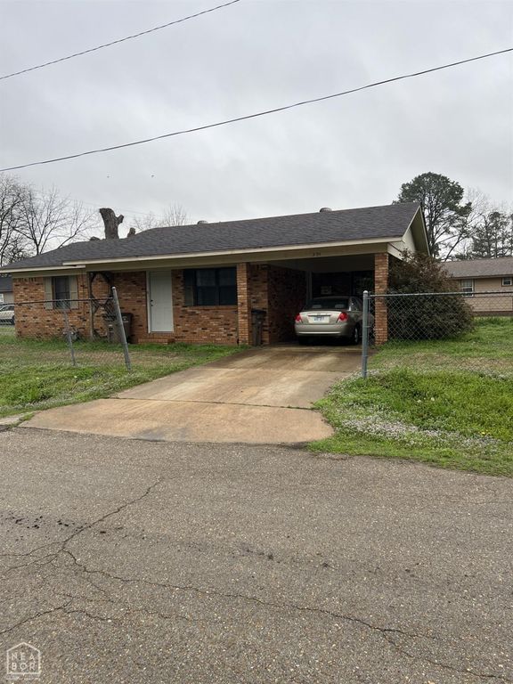 301 L'anguille Avenue W, Wynne, AR 72396