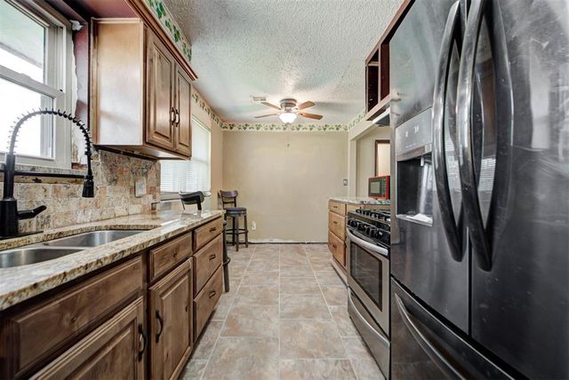 753 SW 1st Street, Moore, OK 73160