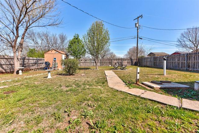 753 SW 1st Street, Moore, OK 73160