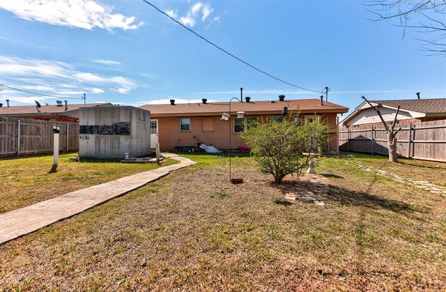 753 SW 1st Street, Moore, OK 73160